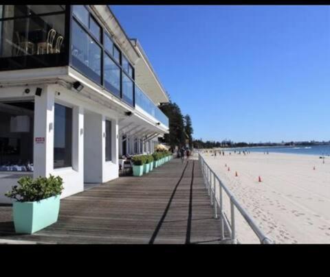 Hotel Style Monterey Guest Studio Near Hospitals, Beach And Airport Sydney Exterior photo